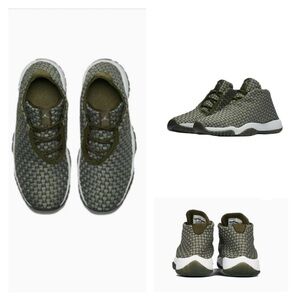Air Jordan GS Future Olive Canvas youth size 6 like new 656504-305